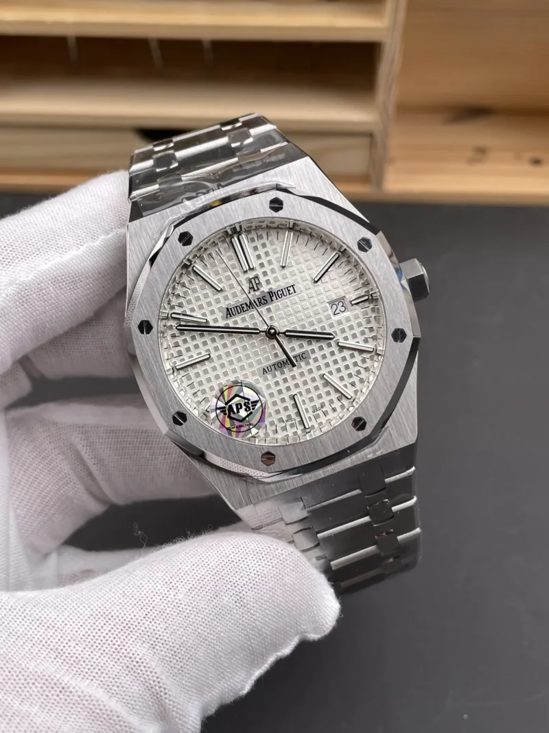 AP Royal Oak 15400 White Dial 41mm