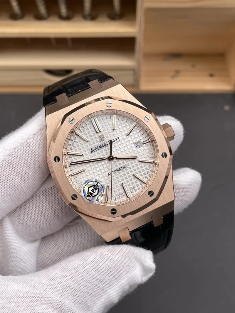 AP Royal Oak 15400 White Dial 41mm