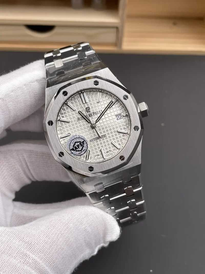 AP Royal Oak 15450 White Dial 37mm