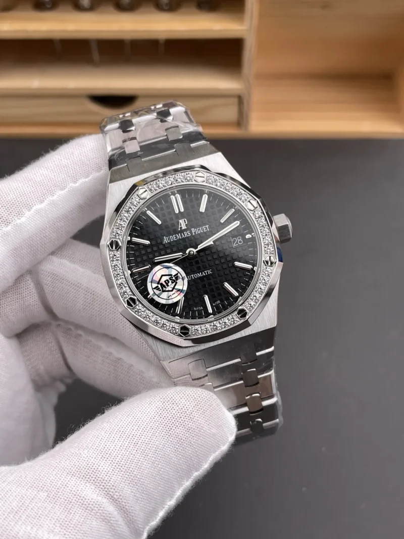 AP Royal Oak 15451 Diamond Bezel 37mm