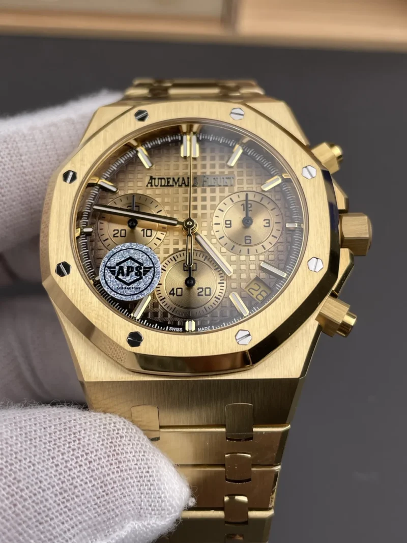 AP Royal Oak 26240 Egg Yolk 41mm