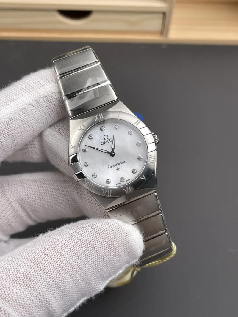 Omega Constellation Mother-of-Pearl Ladies 28mm