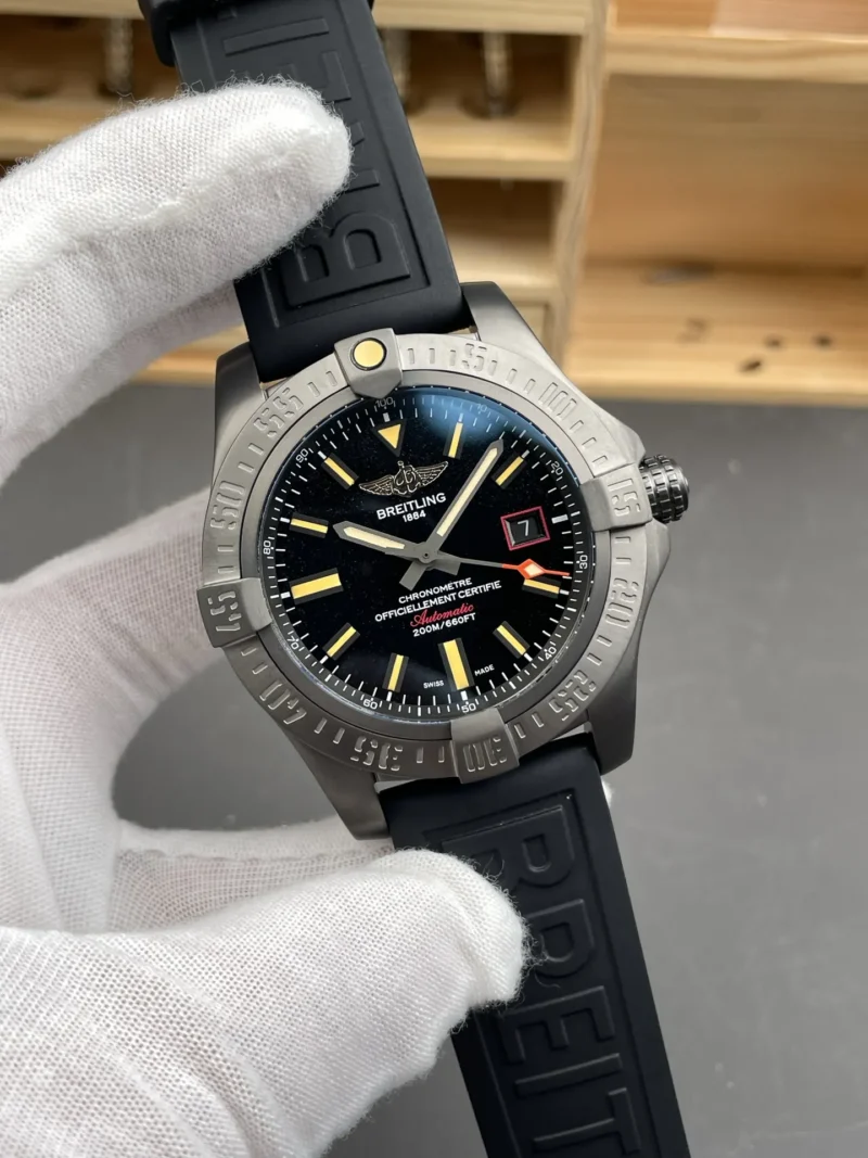 Breitling Avenger Black 44mm