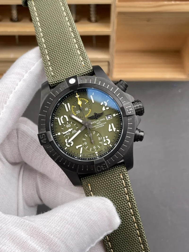 Breitling Avenger 46mm