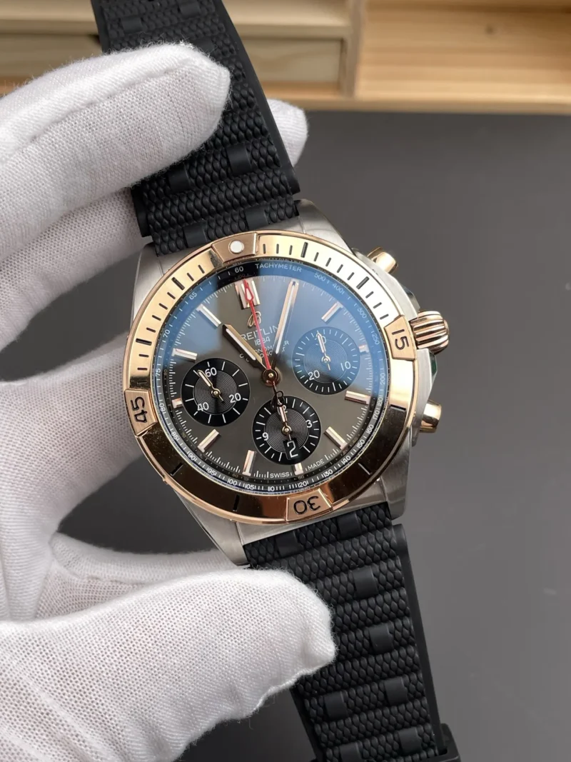 Breitling Chronomat B01rose gold Grey dial 42mm