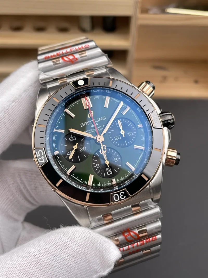 Breitling Chronomat B01rose gold Green dial 42mm