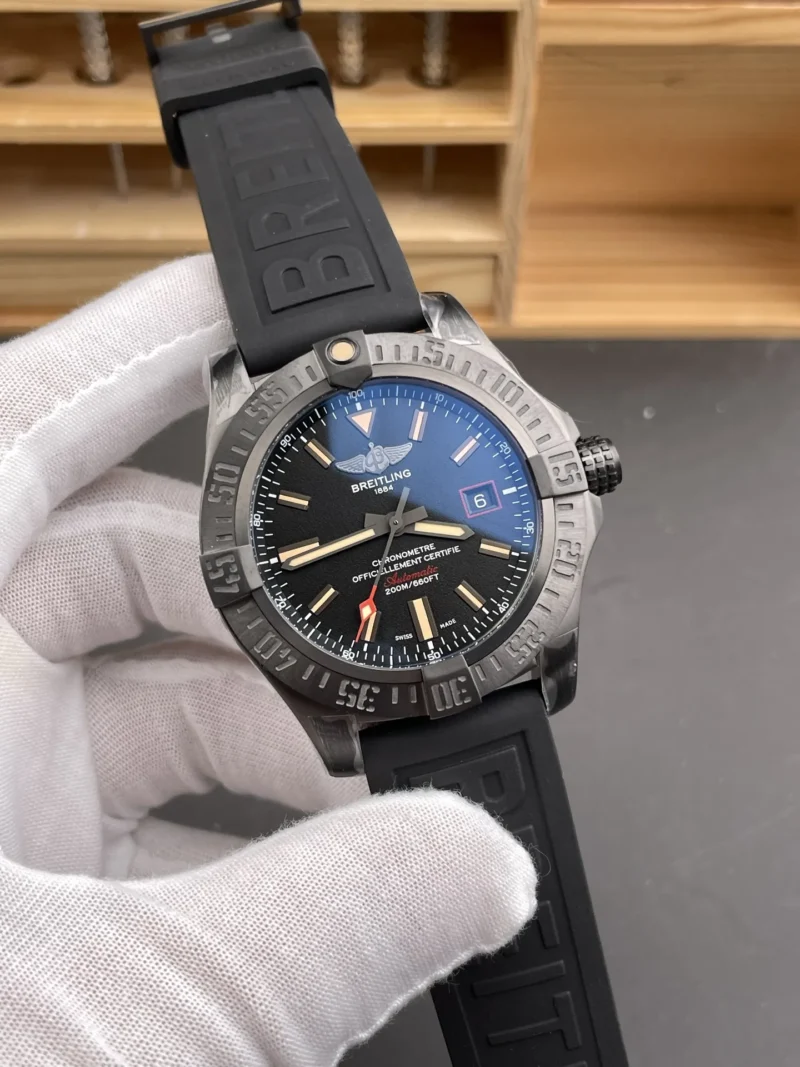 Breitling Avenger Black 44mm