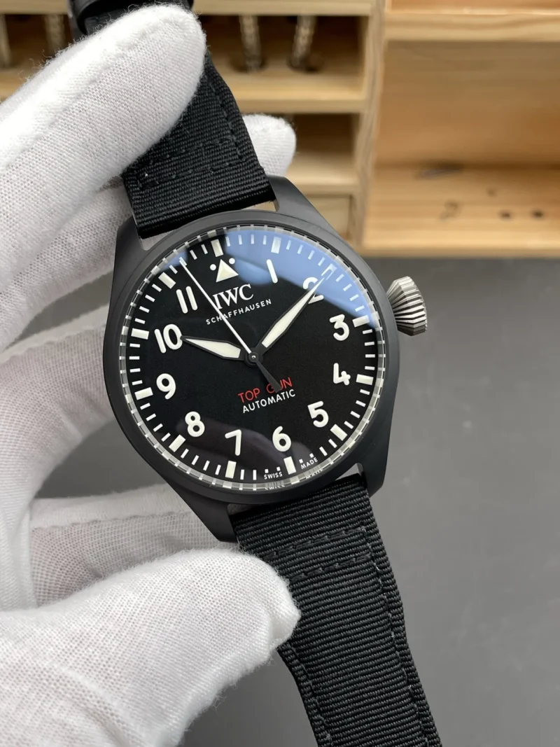 IWC Pilot IW329801titanium Black dial 43.8mm