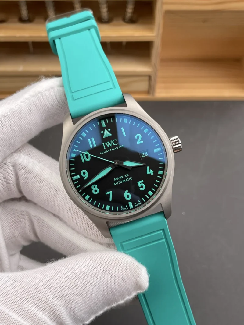 IWC Formula 1titaniumdual straps included 40mm