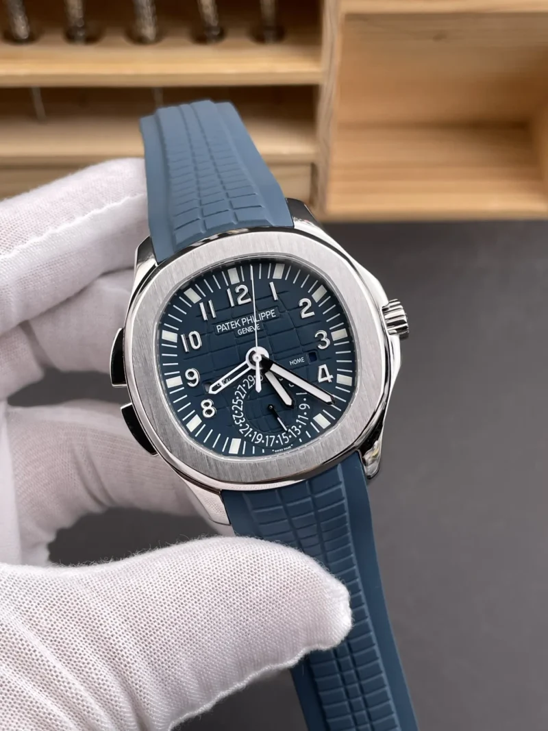 Patek Philippe Aquanaut Blue Dial 40.8mm