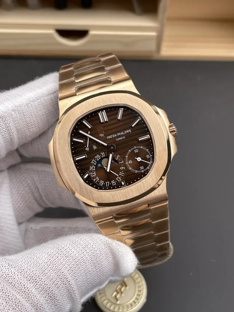 Patek Philippe Nautilus Rose Gold 40mm