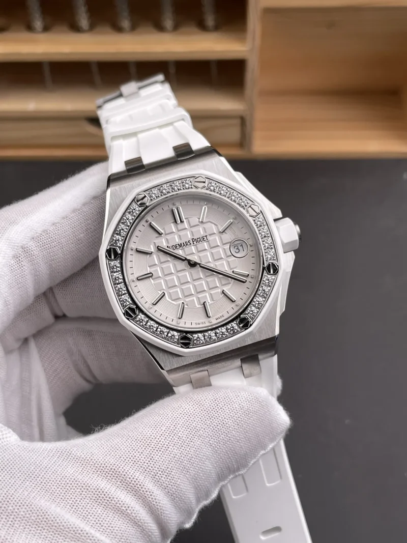 AP Royal Oak 67540 Diamond Bezel 37mm