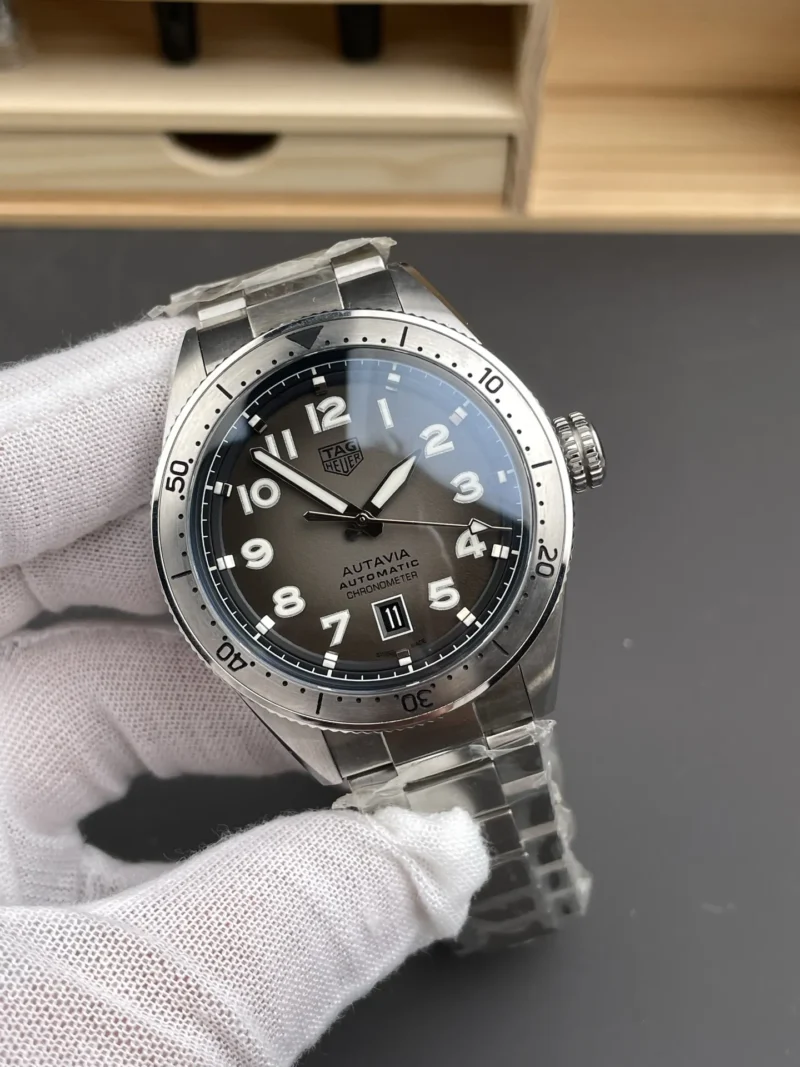 TAG Heuer Vintage Black 42mm
