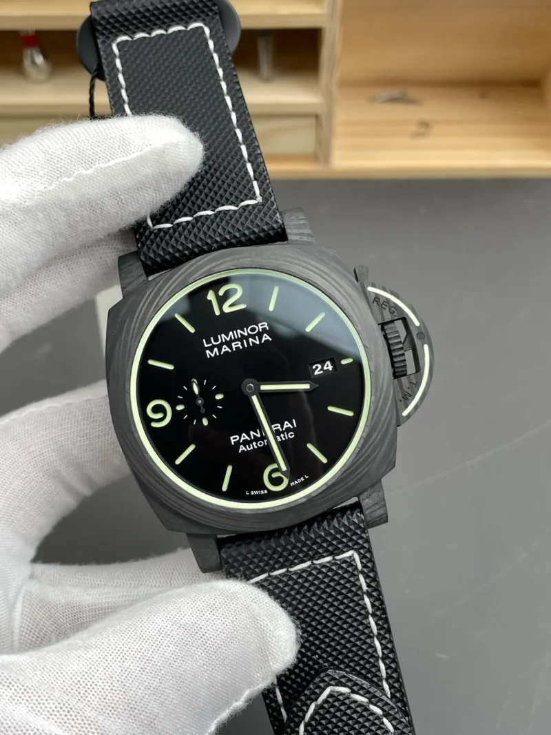 Panerai Luminor PAM1118 Carbon Fiber 44mm