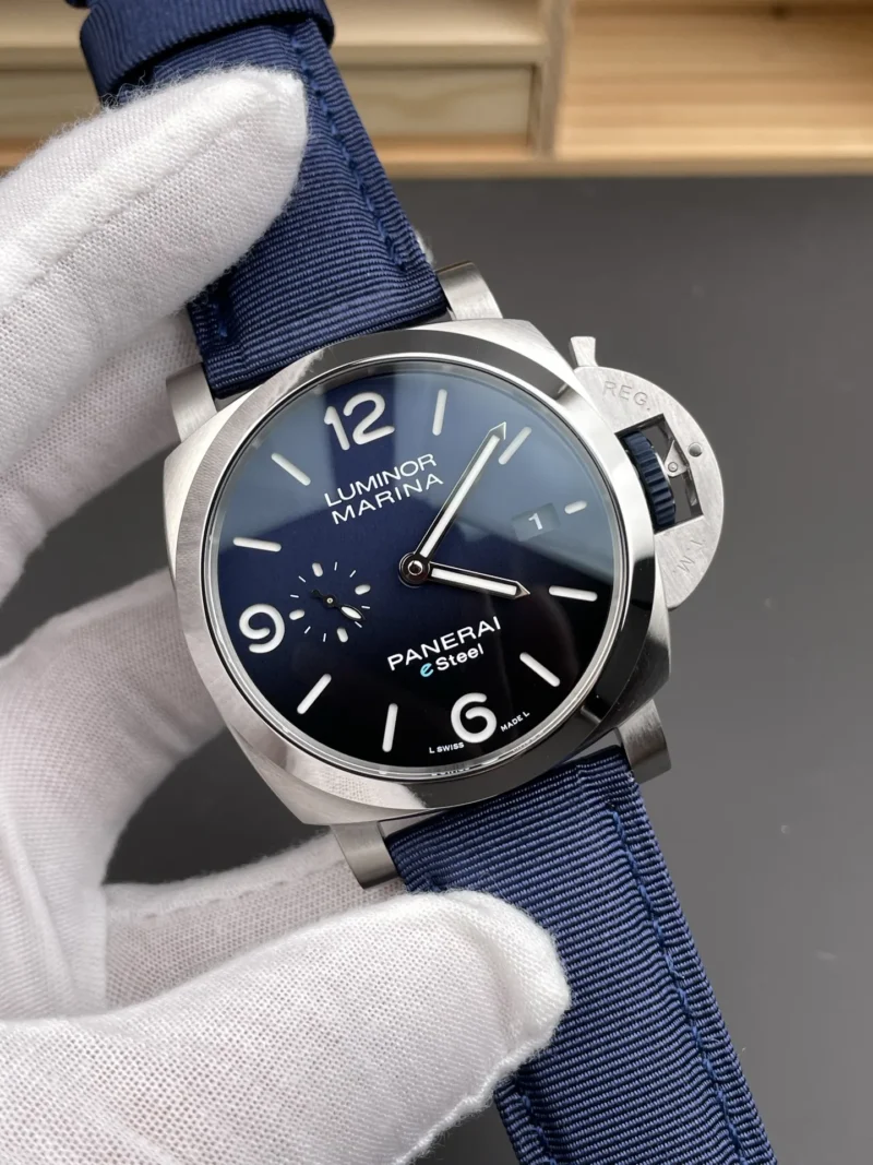 Panerai Luminor PAM1157 Blue Dial 44mm