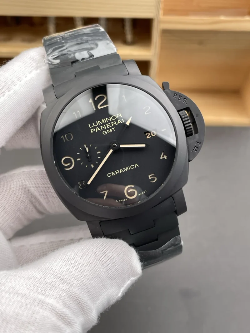 Panerai Luminor PAM438 Ceramic 44mm