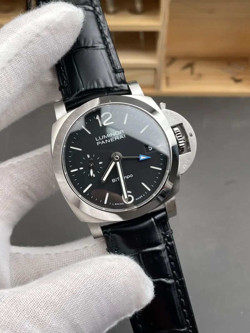 Panerai Luminor PAM1365 Black 40mm