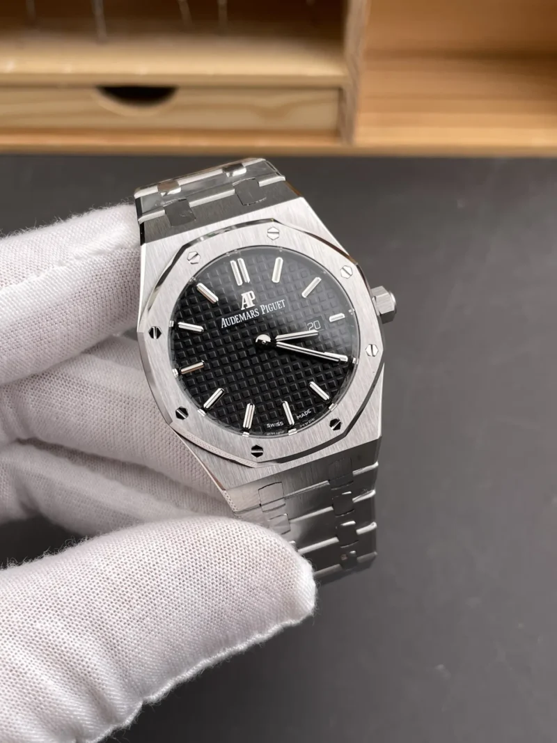 AP Royal Oak 67650 Black Dial 33mm