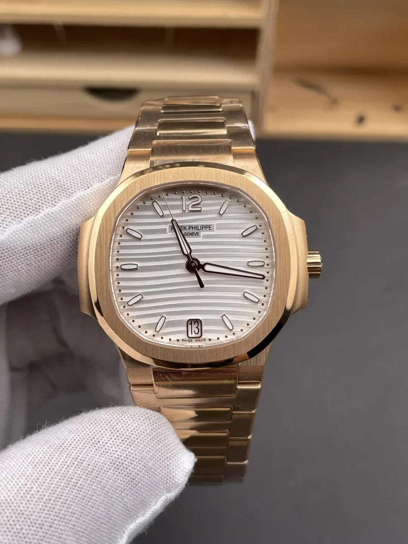Patek Philippe Nautilus 7118 Rose Gold 35.2mm
