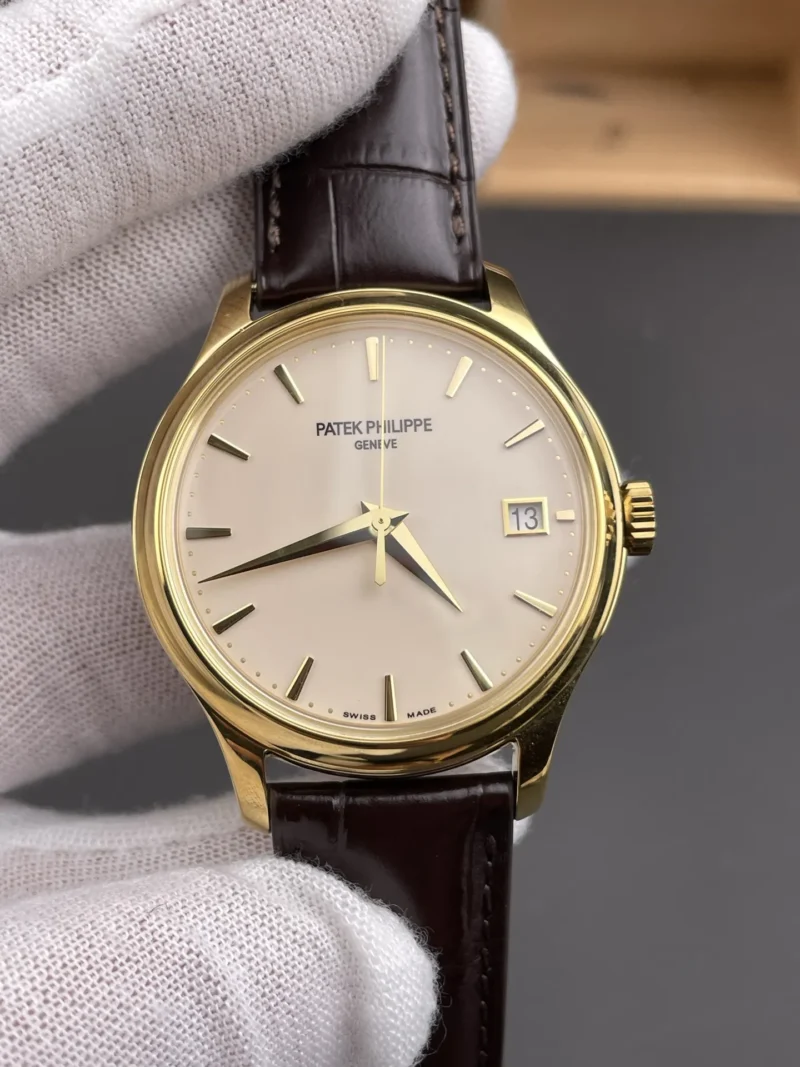 Patek Philippe Calatrava 5227 J Gold 39mm