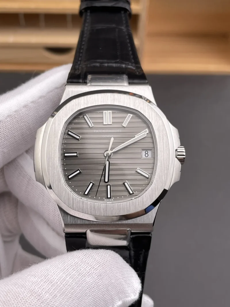 Patek Philippe Nautilus 5711 Grey Dial 40mm