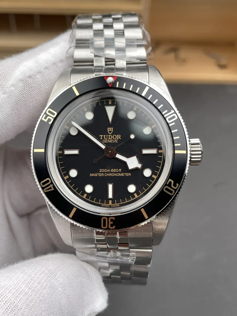 Tudor Black Bay Red 39mm