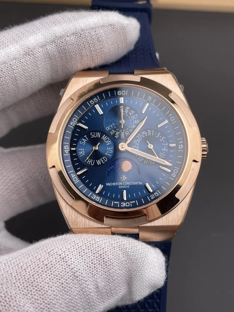 Vacheron Constantin Overseas 4300 Gold Dial 41.5mm
