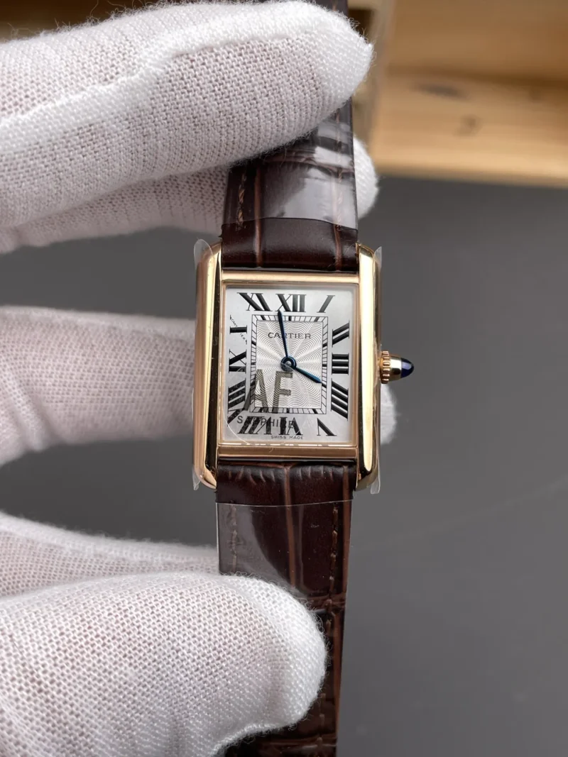 Cartier Tank New 29.5x22mm