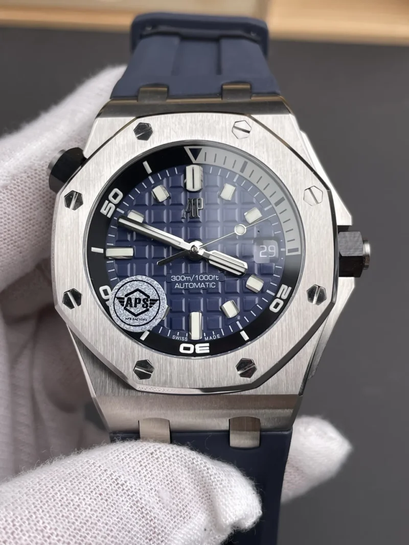 AP Royal Oak 15720 Blue Dial 42mm