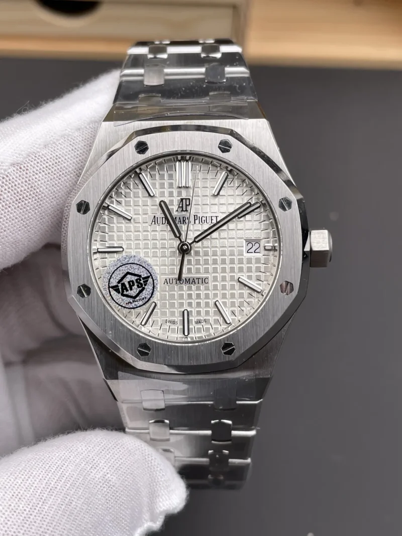 AP Royal Oak 15450 White Dial 37mm