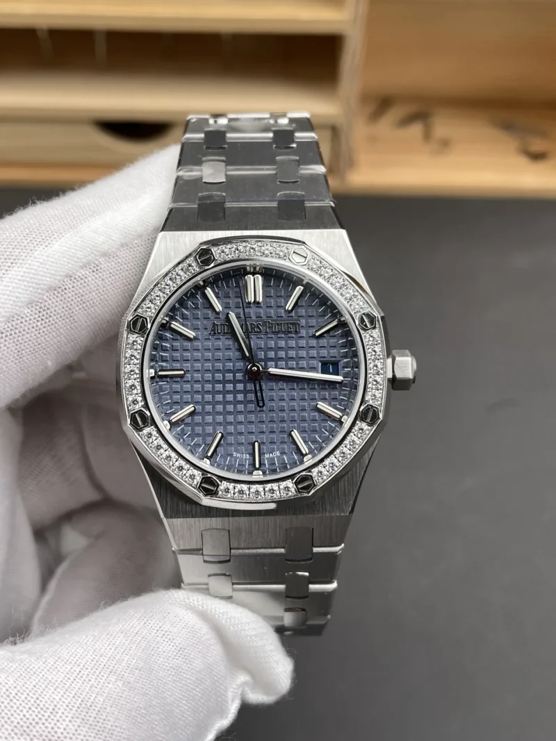 AP Royal Oak 77350 Diamond Bezel 34mm