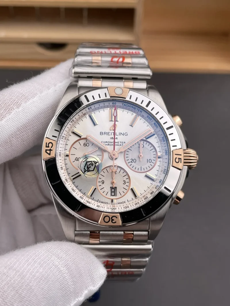 Breitling Chronomat B01rose gold Silver dial 42mm