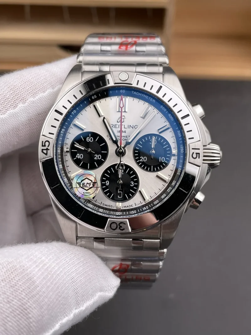 Breitling Chronomat B01 Silver dial 42mm
