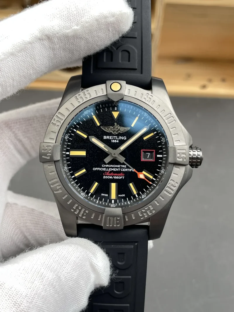 Breitling Avenger Black 44mm