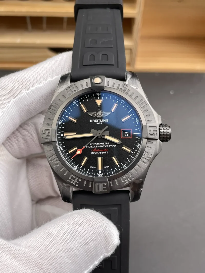 Breitling Avenger Black 44mm