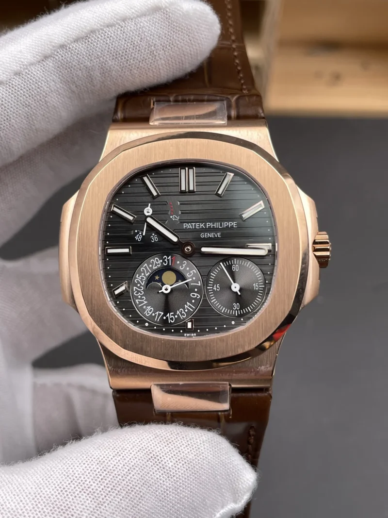 Patek Philippe Nautilus 5712 Rose Gold 40mm