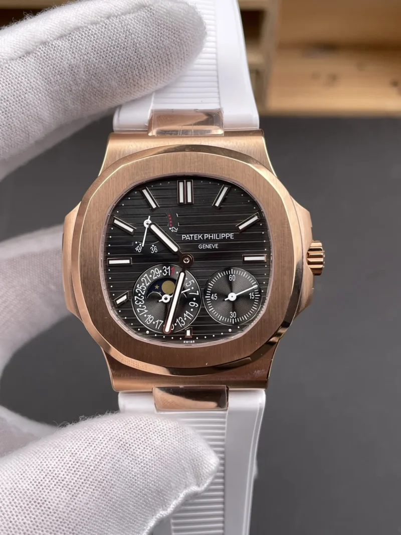 Patek Philippe Nautilus 5712 Rose Gold 40mm