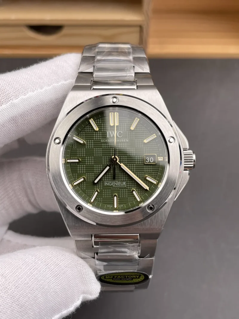 IWC Ingenieur Avocado Green 40mm