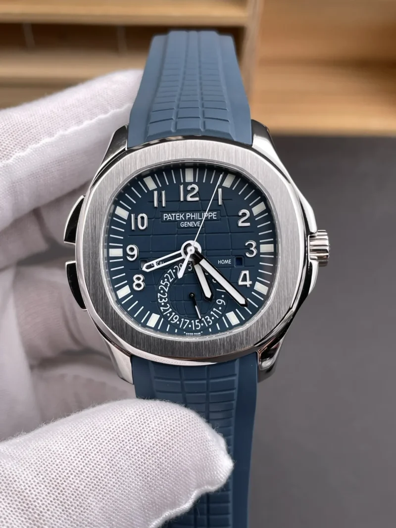 Patek Philippe Aquanaut Blue Dial 40.8mm