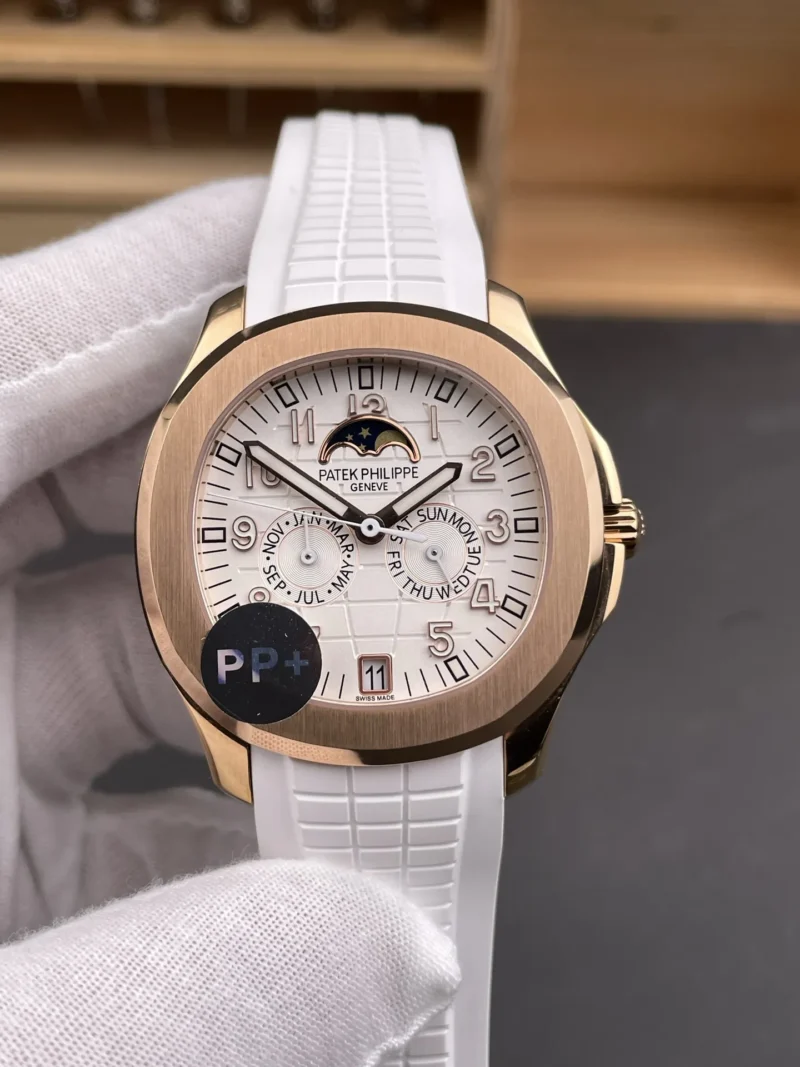 Patek Philippe Aquanaut Rose Gold 39.9mm