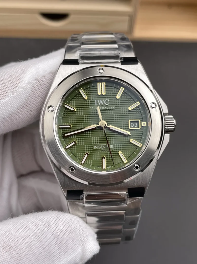 IWC Ingenieur Avocado Green 40mm