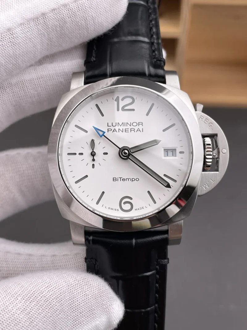 Panerai Luminor PAM1367 White 40mm