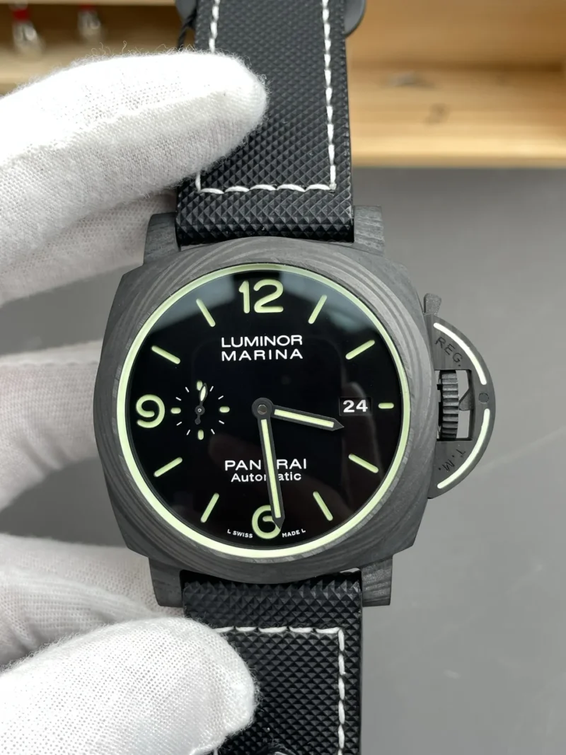 Panerai Luminor PAM1118 Carbon Fiber 44mm