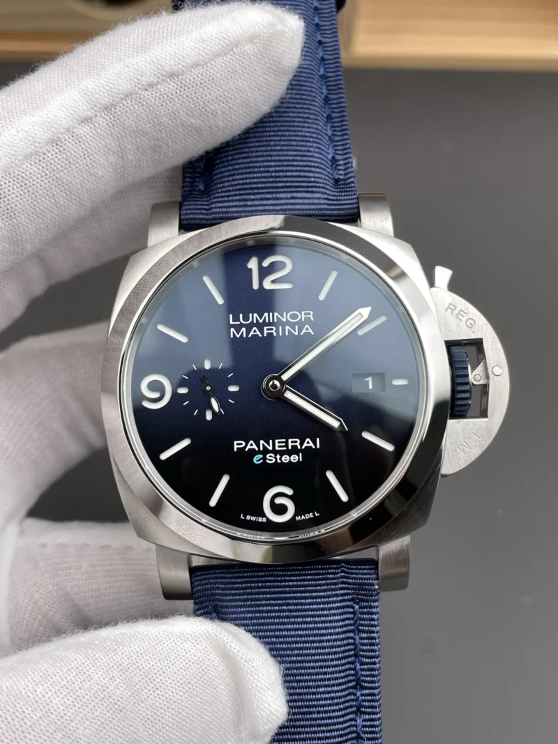 Panerai Luminor PAM1157 Blue Dial 44mm