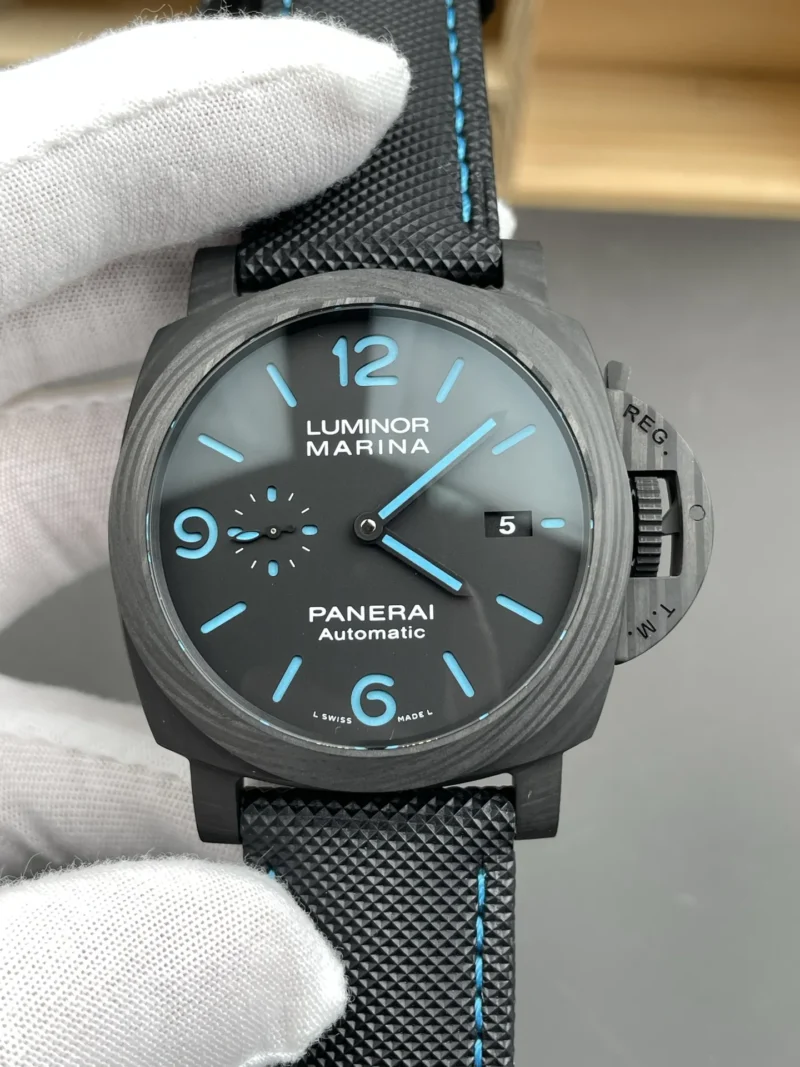 Panerai Luminor PAM1661 Carbon Fiber 44mm