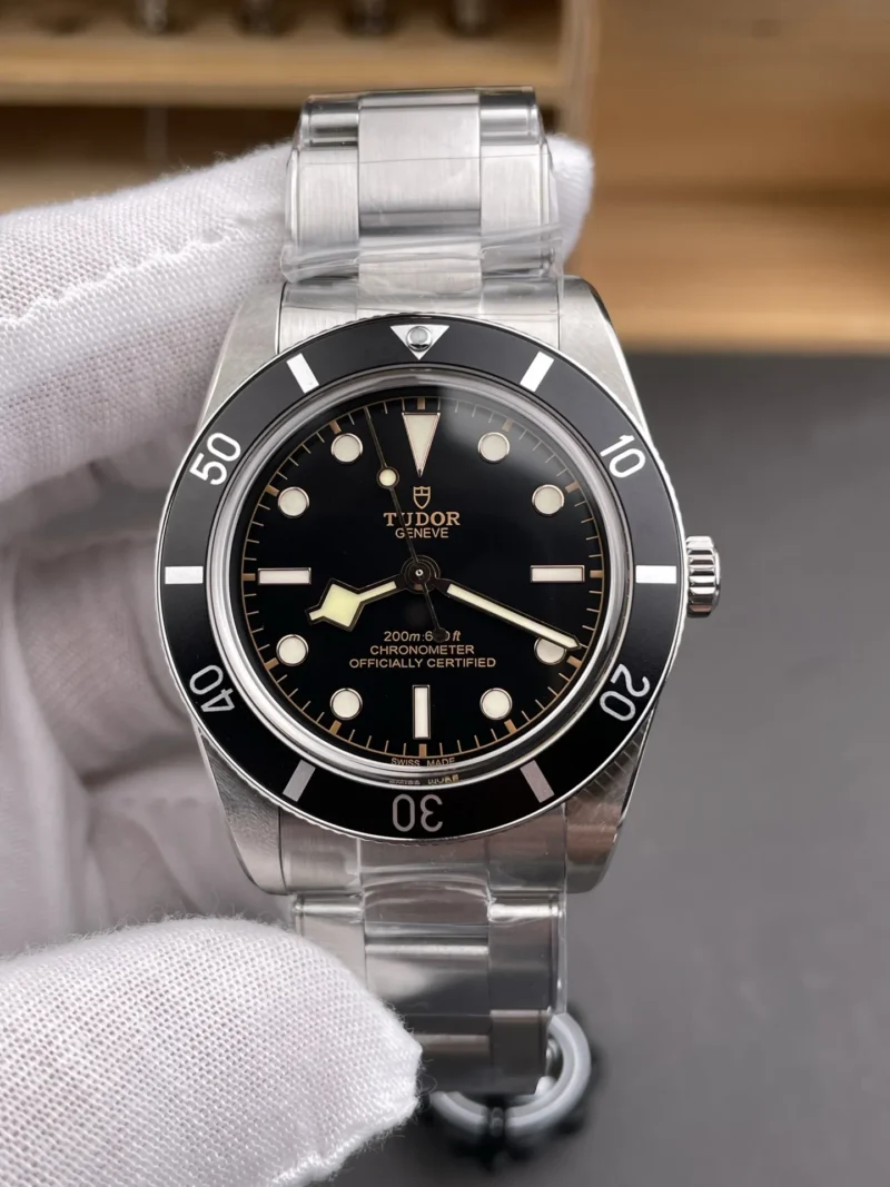 Tudor Classic Black 37mm