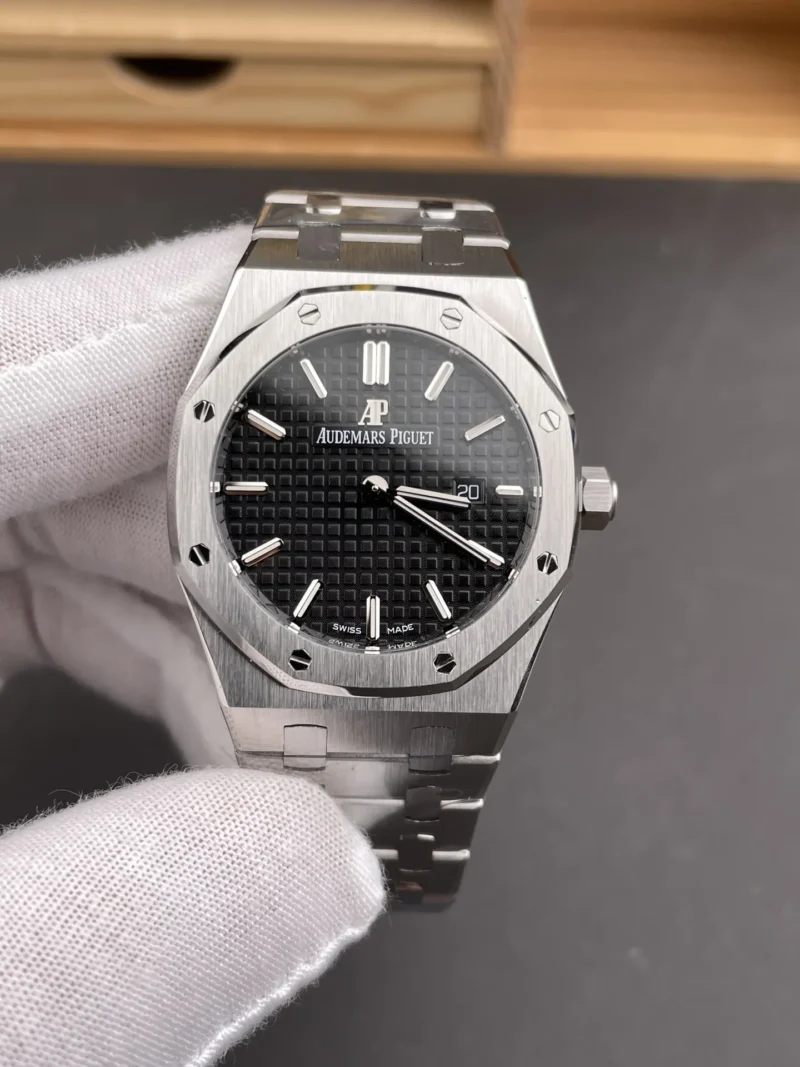 AP Royal Oak 67650 Black Dial 33mm