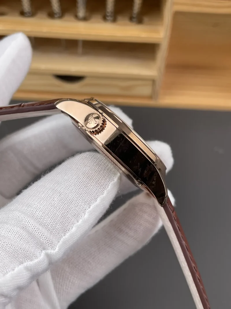 Jaeger-LeCoultre Master Rose Gold 39mm