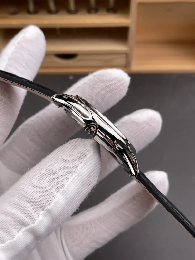 Patek Philippe Calatrava 5227 G White Gold 39mm