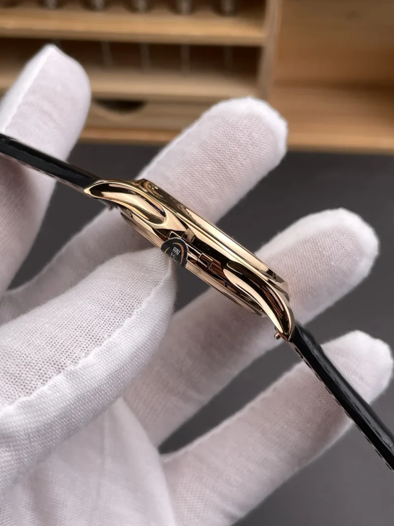 Patek Philippe Calatrava 5227 R Rose Gold 39mm